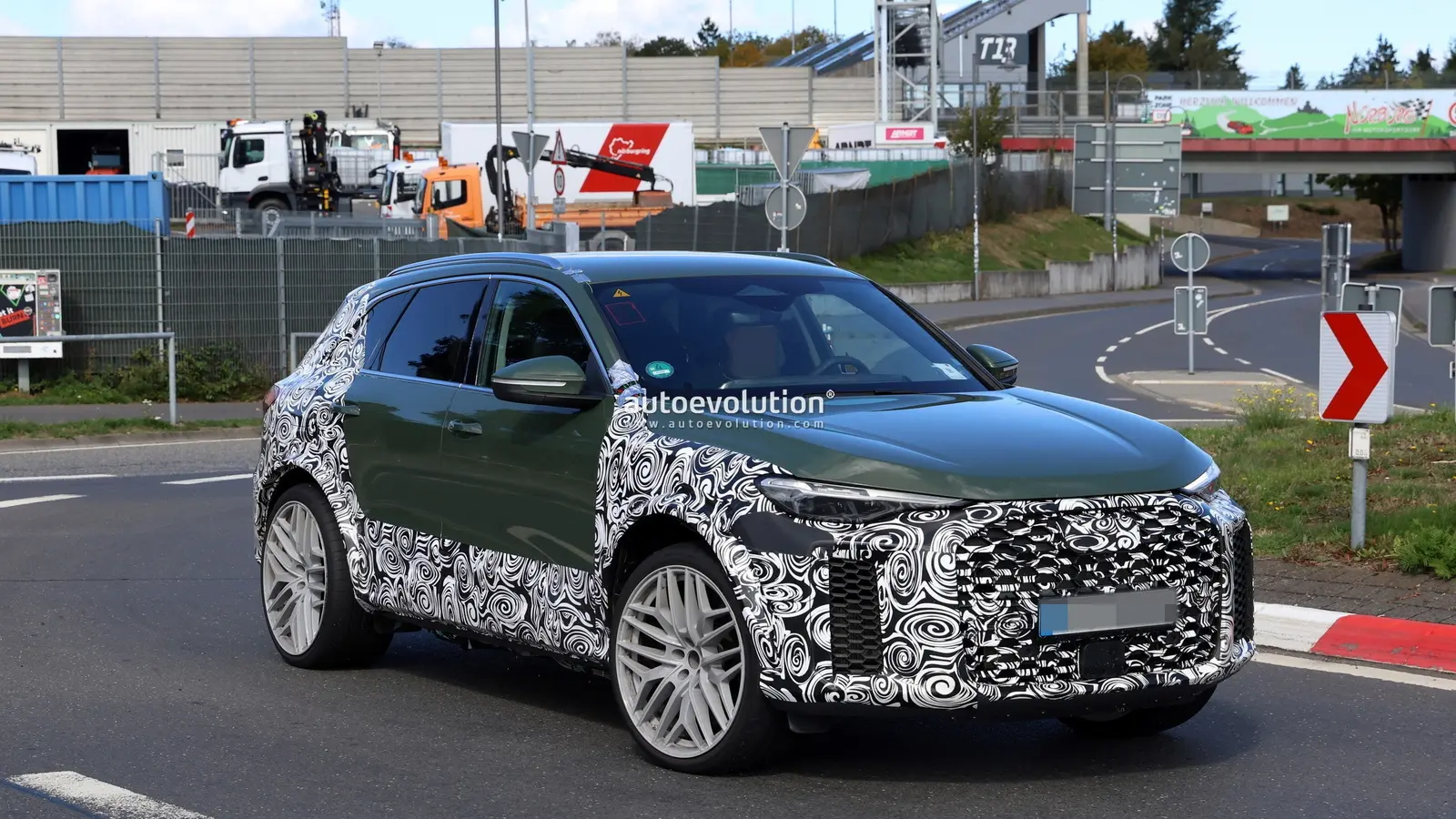 Audi RS Q5 prototüübid vihjavad uuele hübriidajamile