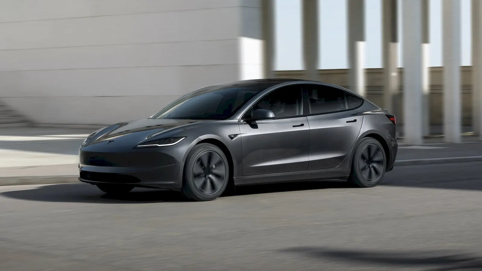 Tesla Model 3 saab MY2027 suure ekraani ja V2L-toe