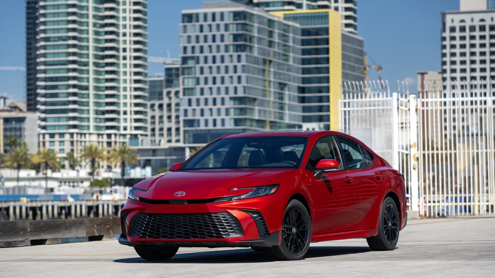 2027 Toyota Camry toob vaid 700-dollarise hinnatõusu