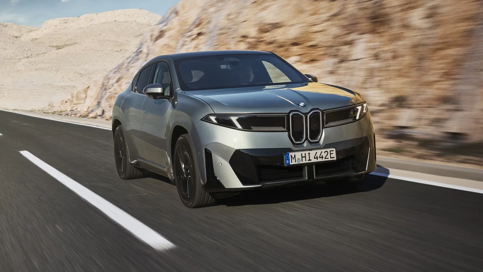BMW iX4 elektriliste crossover-kupeede hinnad Austraalias