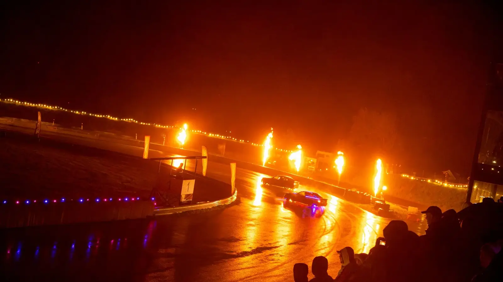 Drift Factory Night Bash tõi Laitsesse 1300 pealtvaatajat