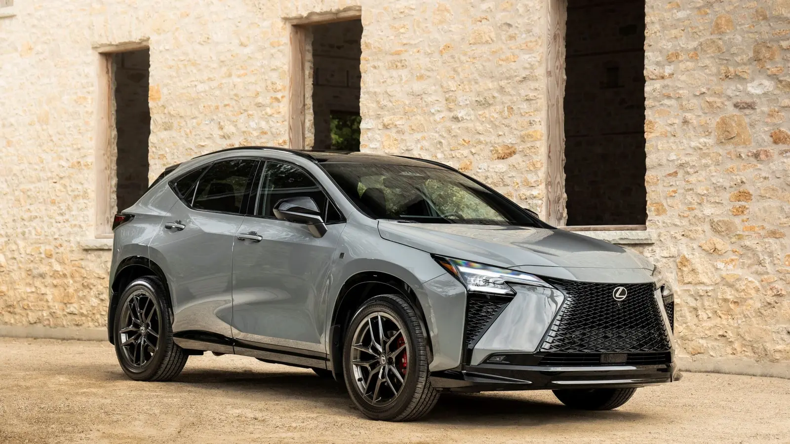 2027. aasta Lexus NX tuleb ainult hübriidajamiga