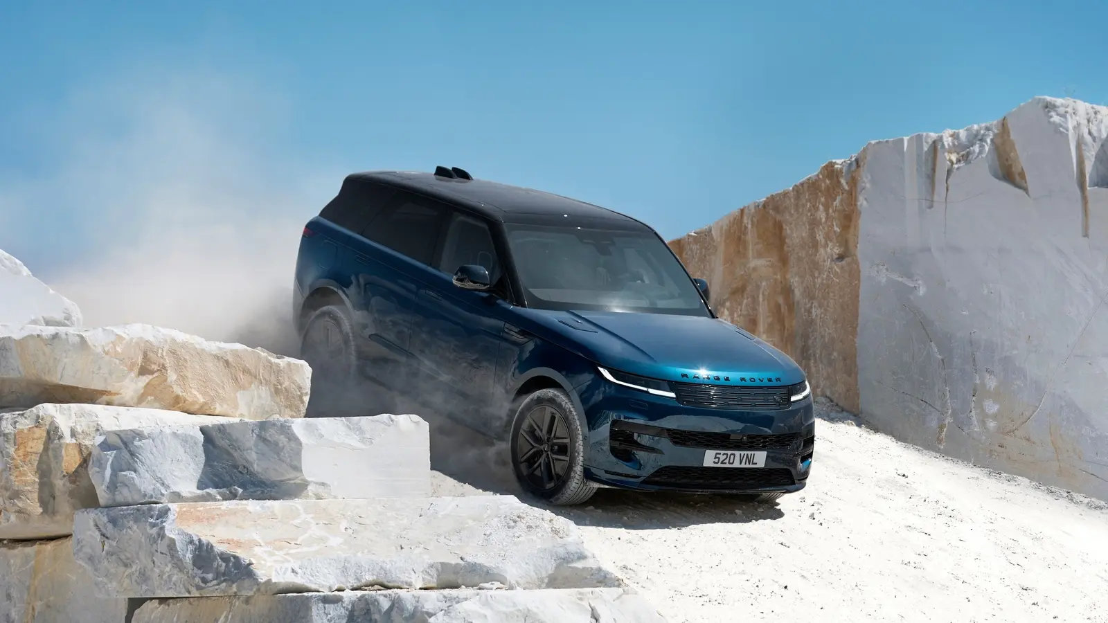Range Rover Sport Electric jõuab 542 hj ja NEDC sõiduulatusega