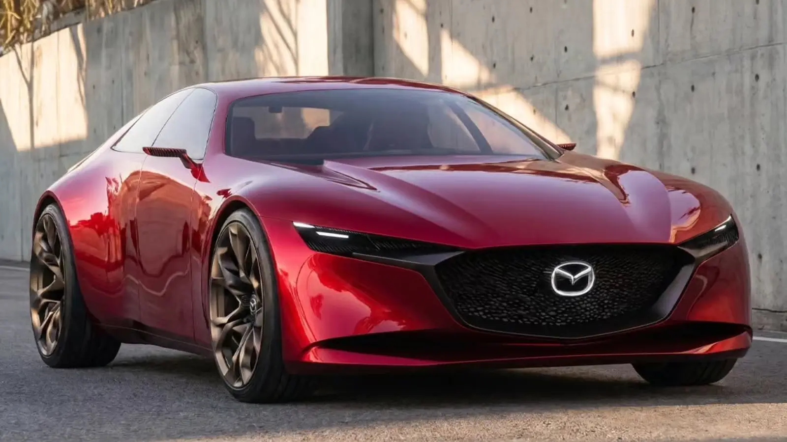 Mazda sedaan saab Alfa Cuorerosso V6 visiooni CGI-s