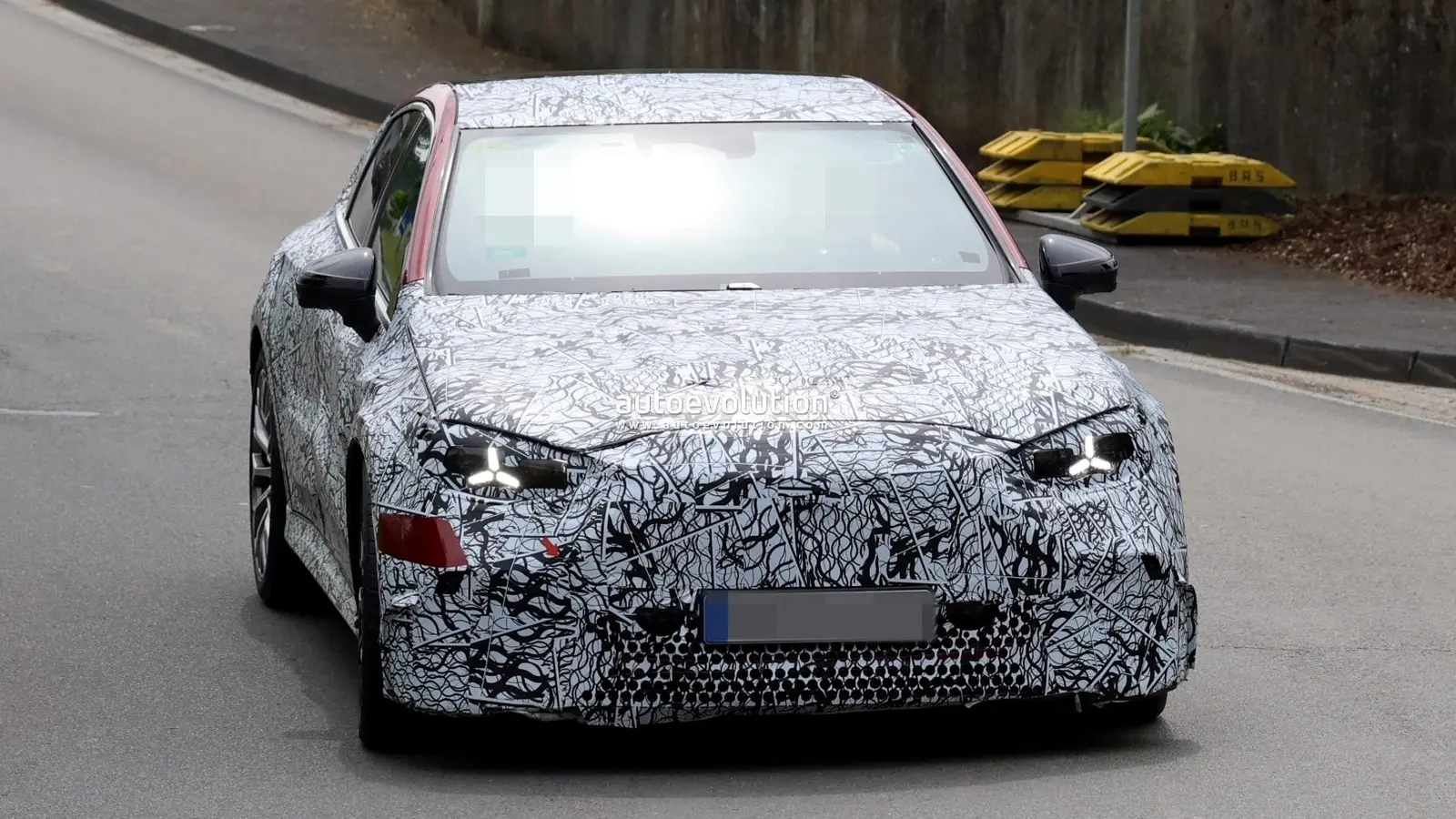 Mercedes-AMG C 63 saab bensiini- ja elektriversiooni