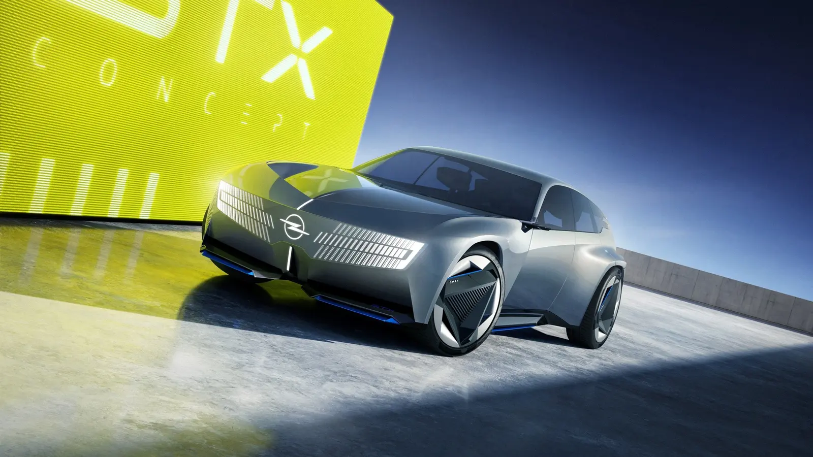 Opel STX näitab Pariisis tuleviku elektrilist universaali