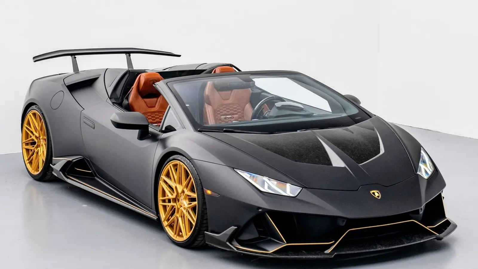Ülelaadimisega Huracan Spyder maksab 329 980 dollarit