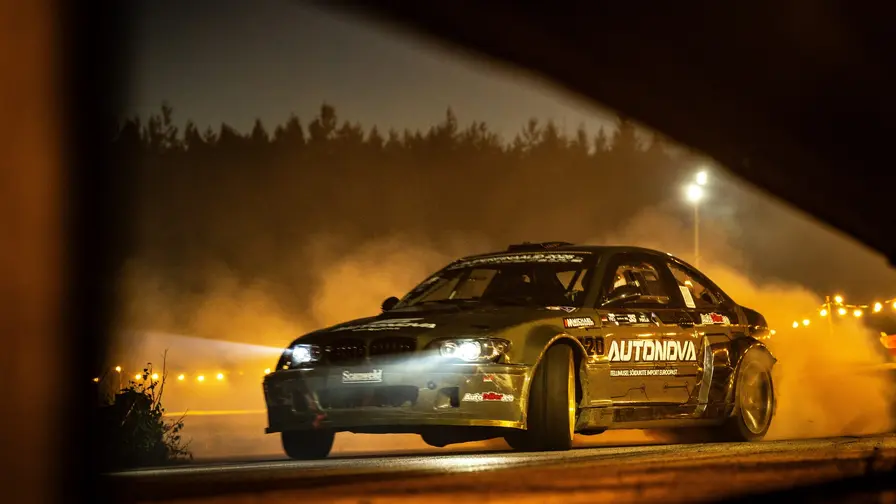 Raassilla Night Race Superfinaal lõpetab Eesti driftisuve